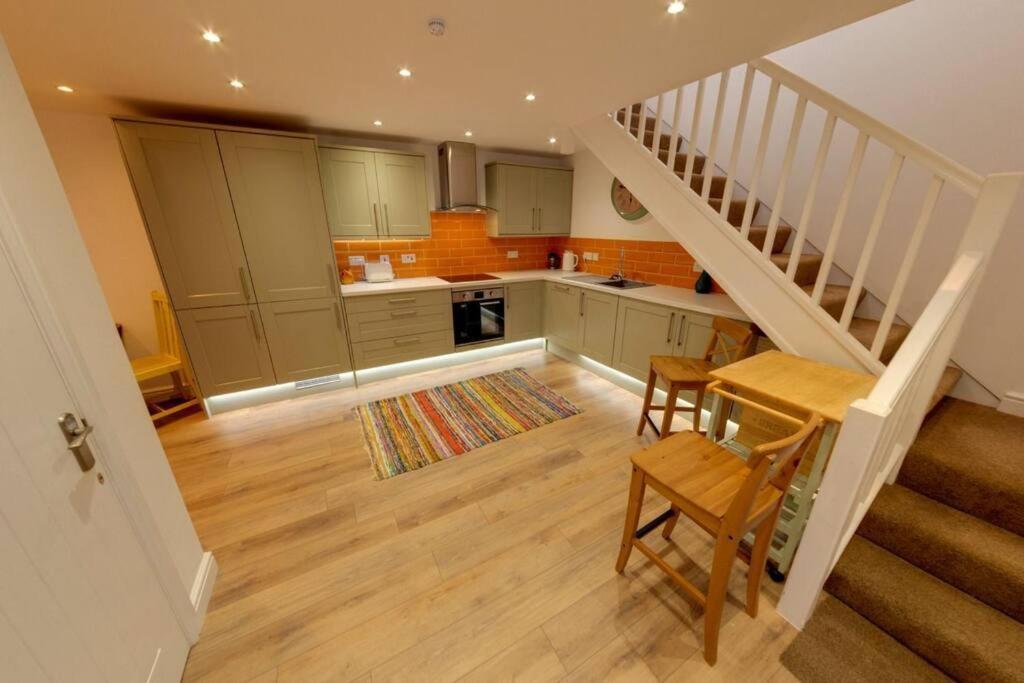The Coach House Villa Westoe ภายนอก รูปภาพ